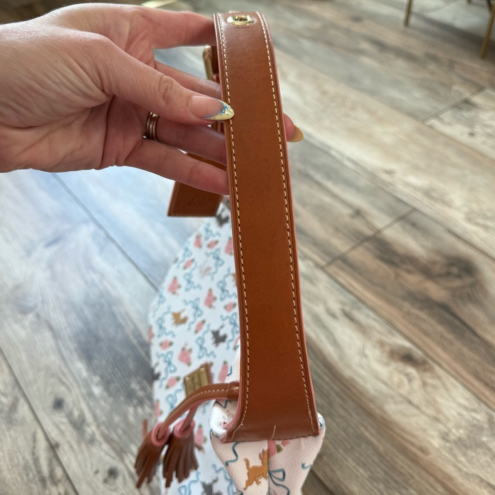 Dooney & Bourke Aristocats Patterned Shoulder Bag - Picture 7 of 16